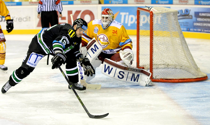 Dukla bola v zápase s Novými Zámkami poškodená, rozhodla komisia rozhodcov